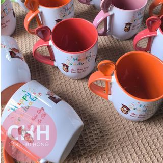 Ly sứ bầu có muỗng in hình kỉ niệm tốt nghiệp