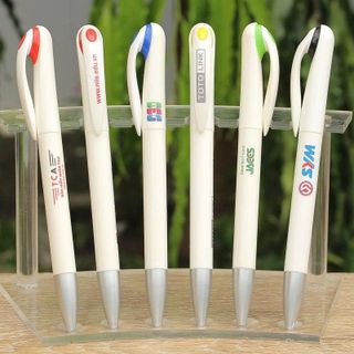 Bút Bi Nhựa In Logo Theo Yêu Cầu - Quà Tặng Doanh Nghiệp Tại Con Hiu Hồng Gift