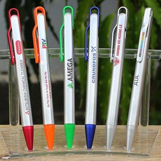 Bút Bi Nhựa In Logo Theo Yêu Cầu - Quà Tặng Doanh Nghiệp Tại Con Hiu Hồng Gift