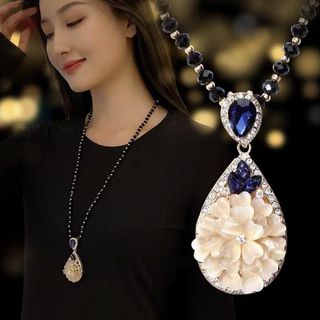 Dây chuyền nữ mặt giọt nước lam hoa viền đá sang trọng – Dây Chuyền Lam Hoa Hoàng Gia