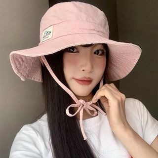Nón thời trang đi nắng với gam màu pastel