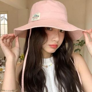 Nón thời trang đi nắng với gam màu pastel