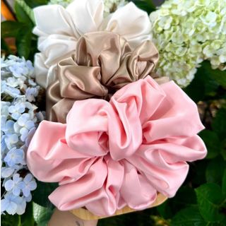 Cột tóc Scrunchies vải lụa Satin size 16cm bồng bềnh xinh xắn