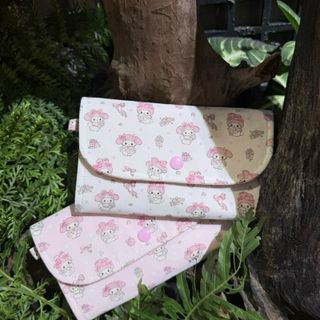Ví dài cầm tay hoạ tiết xinh xắn, nhiều họa tiết