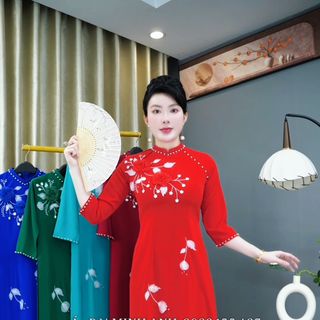 ái dài lụa đính kết