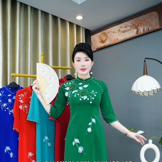 ái dài lụa đính kết