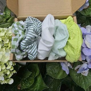Combo 5 dây buộc tóc Scrunchies nữ đẹp – dây cột tóc vải nhung, lụa, caro | Set phụ kiện tóc xinh