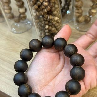 Trầm hương kỳ hải nam chìm nước