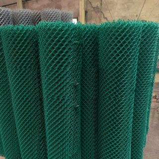 Lưới bọc nhựa pvc, Lưới b40 bọc nhựa, Lưới hàng rào sân bóng có sẵn