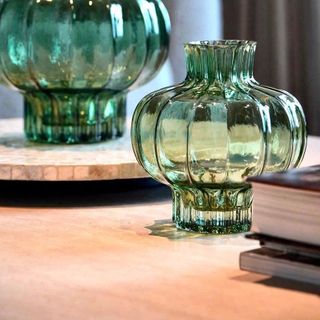Lọ Hoa Dáng Lồng Đèn Thủy Tinh Màu To (THÙNG 16C)