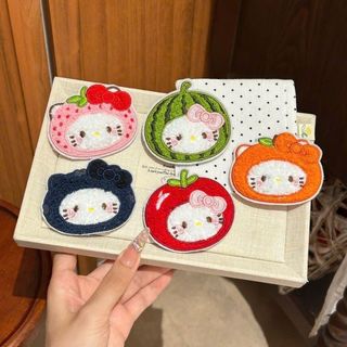DÁN TÓC KITTY XÙ TRÁI CÂY