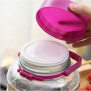 BÌNH THUỶ TINH NẮP TÍM 3 Lít CÓ QUAI XÁCH (T10)