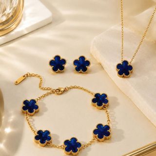 Set đồng hồ nữ phối trang sức cỏ bốn lá xanh thẳm sang trọng – Set Trăng Sao Cỏ Bốn Lá Xanh Thẳm