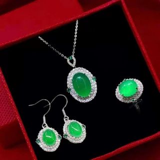 Set đồng hồ nữ phối trang sức ngọc lục bảo xanh sang trọng Gossie – Set Ngọc Lục Bảo Luxe