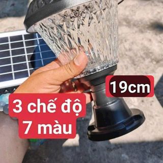 ĐÈN GẮN TRỤ CỔNG NĂNG LƯỢNG MẶT TRỜI 3 CHẾ ĐỘ 7 MÀU 19cm (T10)