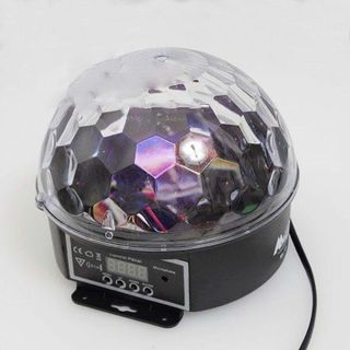ĐÈN LED VŨ TRƯỜNG QUẢ CẦU XOAY 7 MÀU CẢM ỨNG ÂM THANH (T30)