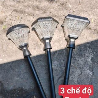ĐÈN CẮM ĐẤT NĂNG LƯỢNG MẶT TRỜI TRANG TRÍ SÂN VƯỜN 3 CHẾ ĐỘ 7 MÀU (T10)
