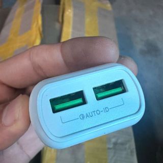 CS68 – Củ sạc Kim cương KMG-615 có 2 cổng usb