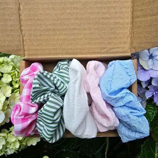 Combo 5 dây buộc tóc Scrunchies nữ đẹp – dây cột tóc vải nhung, lụa, caro | Set phụ kiện tóc xinh