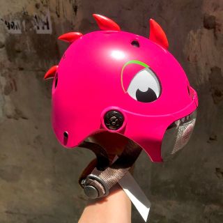 Mũ bảo hiểm trẻ em Chính Hãng Khủng Long Kèm Kính Màu Hồng XPRO -Hero kids