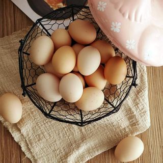 Rổ đựng trứng gà màu hồng