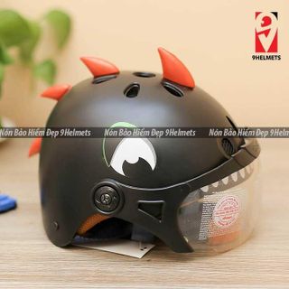 [HCM]Mũ Bảo Hiểm Trẻ Em Có Kính Hình Khủng Long Đen
