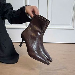 👢 BỐT NỮ CỔ LỬNG GÓT NHỌN HIKA G2 – HOT TREND 2026 ✨