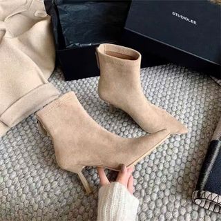 👢 BỐT NỮ CỔ LỬNG GÓT NHỌN HIKA G2 – HOT TREND 2026 ✨