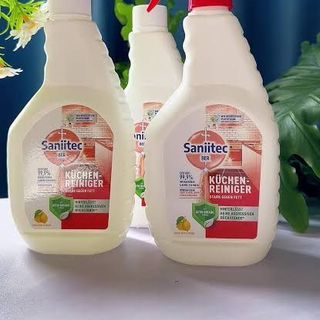 Chai xịt bọt tẩy dầu mỡ nhà bếp Saniitec Küchen-Reiniger