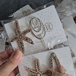 Vỉ 2 kẹp tiểu thư siu zinh