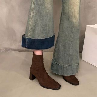 BỐT NỮ MILY B300 – DA LỘN MỀM MẠI, GÓT VUÔNG 7CM TÔN DÁNG THANH LỊCH