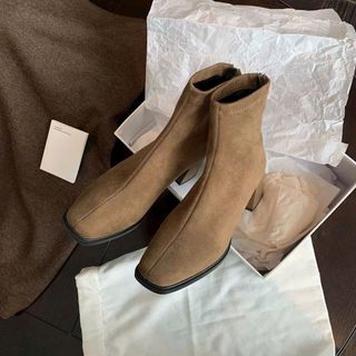 BỐT NỮ MILY B300 – DA LỘN MỀM MẠI, GÓT VUÔNG 7CM TÔN DÁNG THANH LỊCH