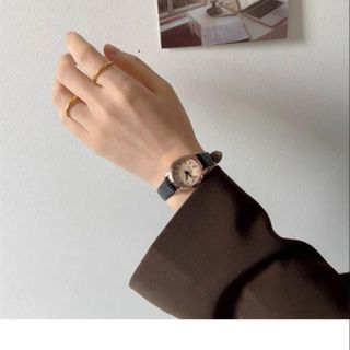 B33 - ĐỒNG HỒ DOUKOU XINH ĐẸP RỄ PHỐI ĐỒ