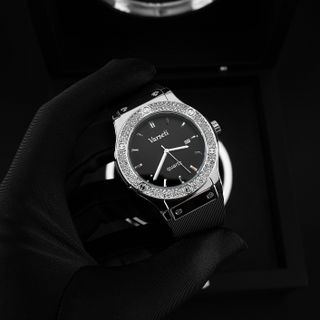 [ VARSETI X SANG NGUYỄN ] ĐỒNG HỒ NAM VARSETI THIẾT KẾ ĐÍNH ĐÁ SANG TRỌNG, PHONG CÁCH TRẺ TRUNG DỄ PHỐI ĐỒ - M0185