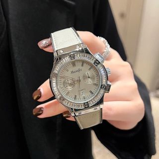 [THANH LÝ CUỐI NĂM ]AW24 Hvan Đồng Hồ Nữ thiết kế dây lắc ,sang trọng ,tinh tế , dễ phối đồ , chống nước tốt ,bảo hành 12 tháng v1 nhỏ