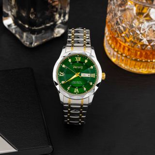 [ DEAL 9K ĐÌNH TRƯỞNG ] - M0324, M99 - Đồng hồ Nam thiết kế tối giản sang trọng với mặt xanh lục bảo đính đá nổi bật, vỏ và dây thép đới đờ demi vàng vát cạnh độc đáo