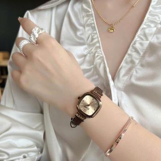 [MS STORE ] ĐỒNG HỒ NỮ MẶT VUÔNG NHẸ NHÀNG SANG TRỌNG DỄ PHỐI ĐỒ CỰC -B173