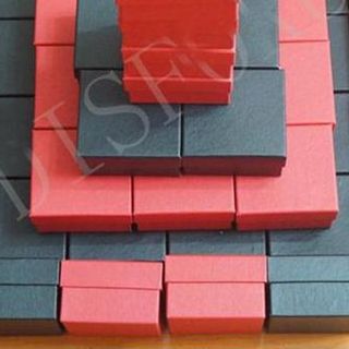 Vỏ hộp đồng hồ đệm mút bên trong