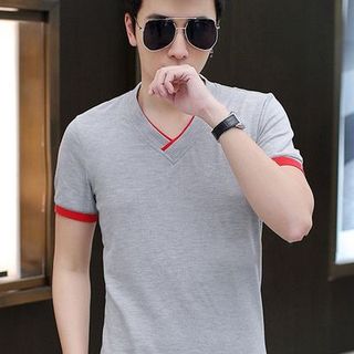 Áo thun nam cổ tim