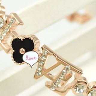 Vòng tay chữ love cỏ 4 lá