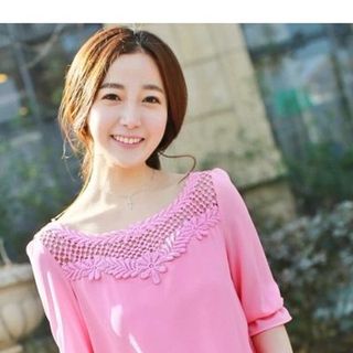 Áo sơ mi ren thuyền bo eo