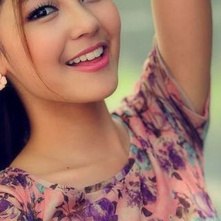 Để chàng thêm yêu nàng hãy điểm cho môi hồng rạng rỡ - “ladykin”