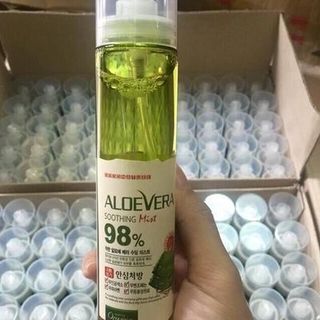 Xịt khoáng nha đam