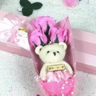 Hoa hồng sáp 3 bông có gấu