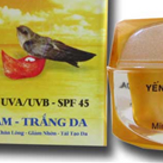 Kem mun umi yen đỏ colagen