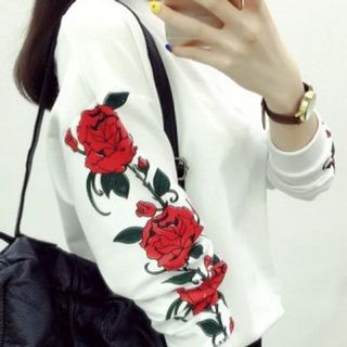 Áo thun 4 chiều 25k in hoa hồng sml