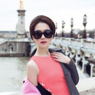 Đầm hồng thắt dây eo xẻ đùi ngọc trinh 960