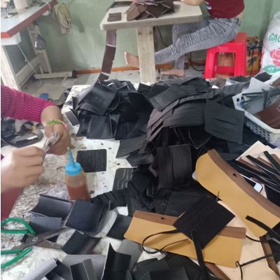 cơ sở sản xuất ví da +thắt lưng 