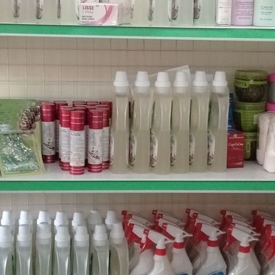 hàng tiêu dùng và mỹ phẩm