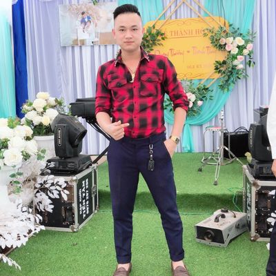 nhà phân phối bóng đèn led và phụ tung xe máy